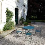Bed and breakfast Petit Manoir De La Berthenlaire