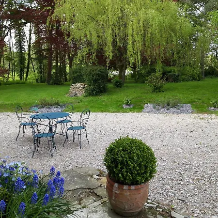 Bed & Breakfast Petit Manoir De La Berthenlaire