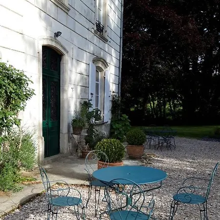 Petit Manoir De La Berthenlaire Alojamento de Acomodação e Pequeno-almoço 3*