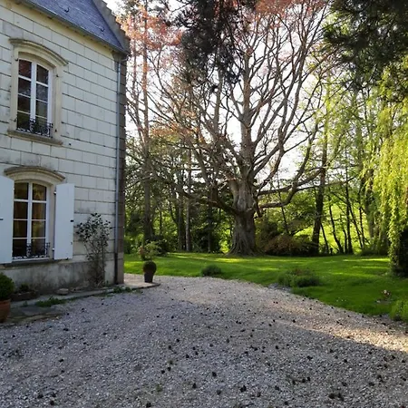 Petit Manoir De La Berthenlaire