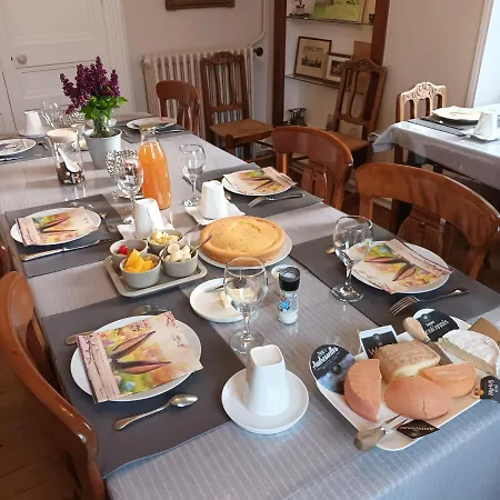 Petit Manoir De La Berthenlaire