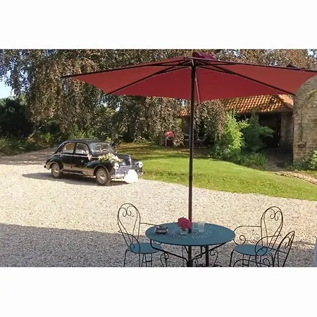 Petit Manoir De La Berthenlaire