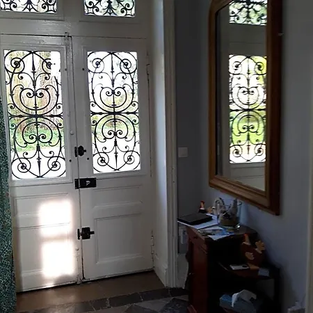 Petit Manoir De La Berthenlaire Bed and Breakfast 3*