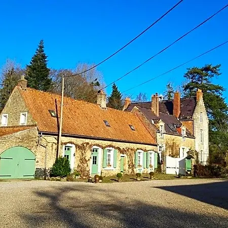 Petit Manoir De La Berthenlaire