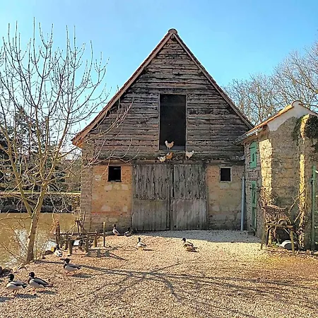 Bed & Breakfast Petit Manoir De La Berthenlaire 3*