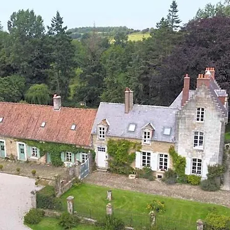 Bed & Breakfast Petit Manoir De La Berthenlaire