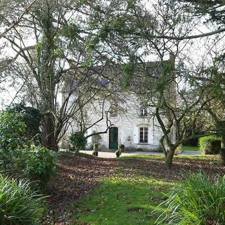 Alojamento de Acomodação e Pequeno-almoço Petit Manoir De La Berthenlaire