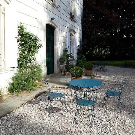 Alojamento de Acomodação e Pequeno-almoço Petit Manoir De La Berthenlaire