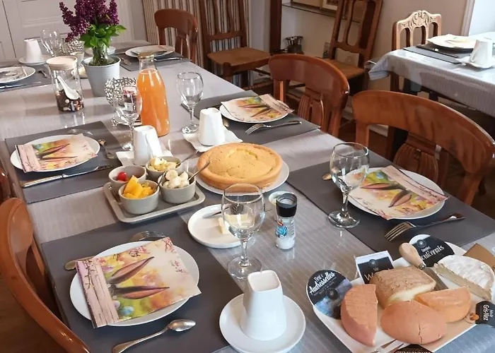 Petit Manoir De La Berthenlaire