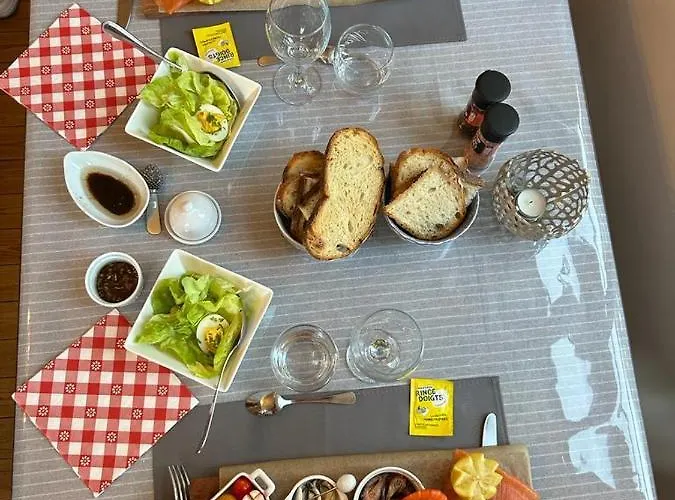 Petit Manoir De La Berthenlaire Bed & Breakfast Baincthun